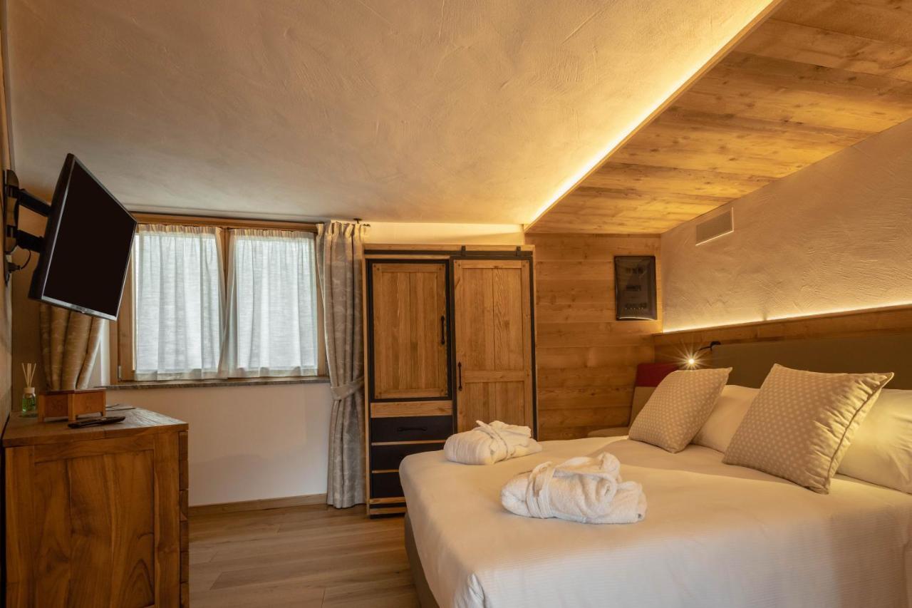Les Plaisirs D'Antan Hotel Jovencan ภายนอก รูปภาพ