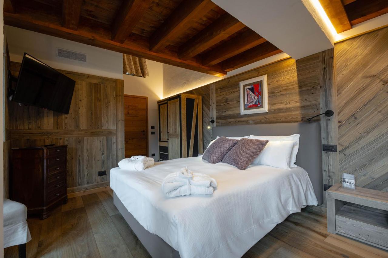 Les Plaisirs D'Antan Hotel Jovencan ภายนอก รูปภาพ