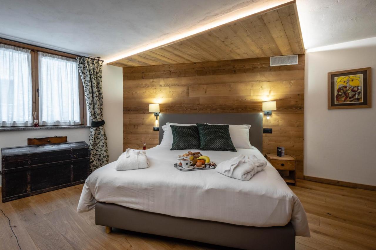 Les Plaisirs D'Antan Hotel Jovencan ภายนอก รูปภาพ