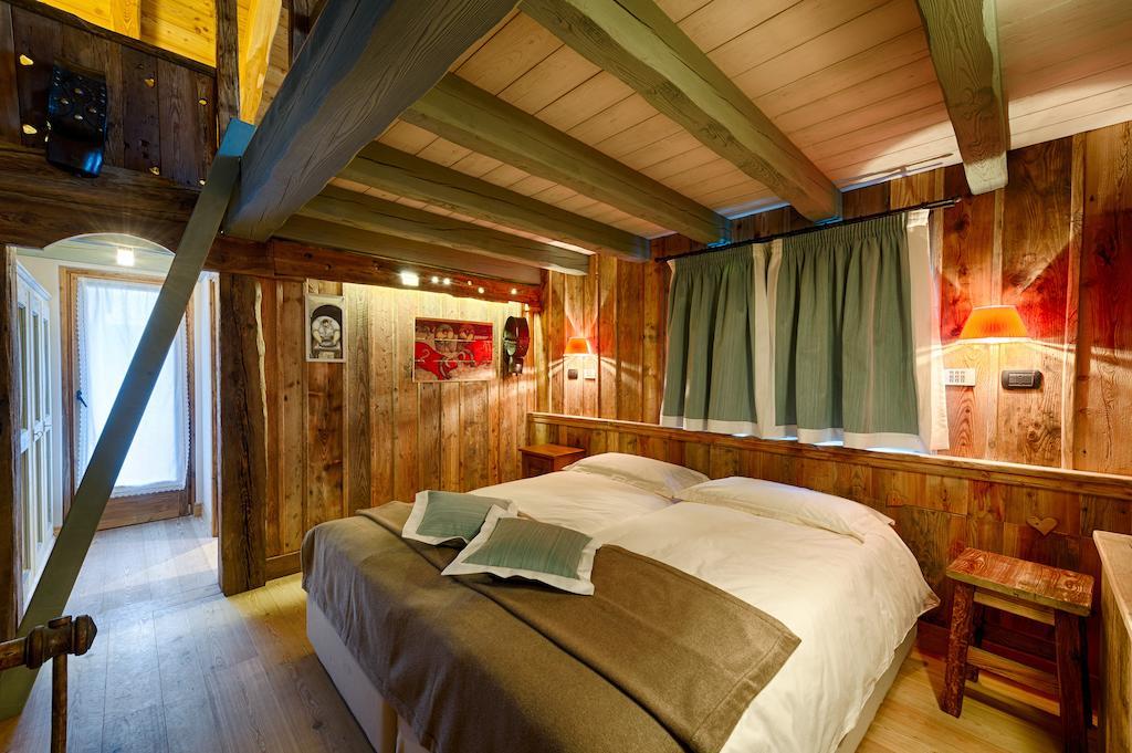 Les Plaisirs D'Antan Hotel Jovencan ภายนอก รูปภาพ