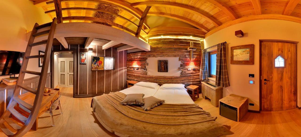 Les Plaisirs D'Antan Hotel Jovencan ภายนอก รูปภาพ